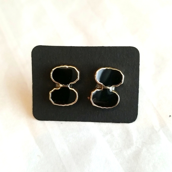 3 for $15 Black Enamel Minimalist Earrings - Picture 4 of 4